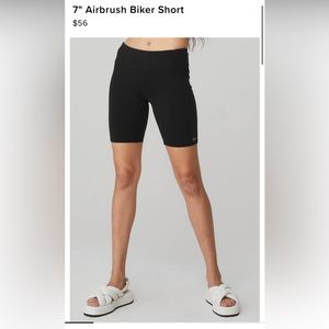 Alo Yoga 7” black airbrush biker shorts